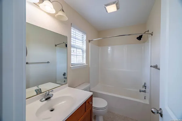 $345,900 | 1113 Paniolo Drive, Boerne, TX 78006