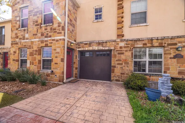 $345,900 | 1113 Paniolo Drive, Boerne, TX 78006