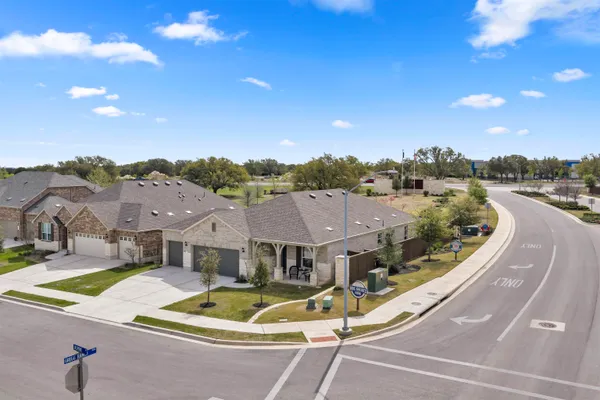 $425,000 | 101 Jasmine Lane, Marble Falls, TX 78654