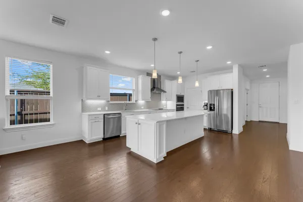 $425,000 | 101 Jasmine Lane, Marble Falls, TX 78654