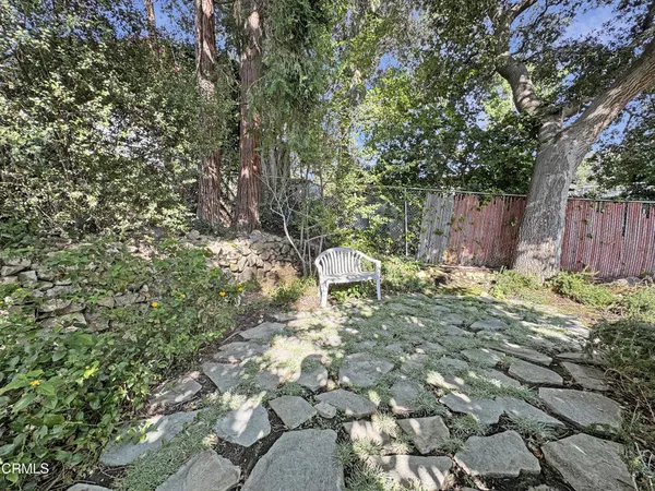 $1,699,000 | 2307 Dorothy Street, La Crescenta, CA 91214