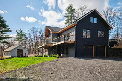 $1,395,000 | 592 Swartekill Road, New Paltz, NY 12561