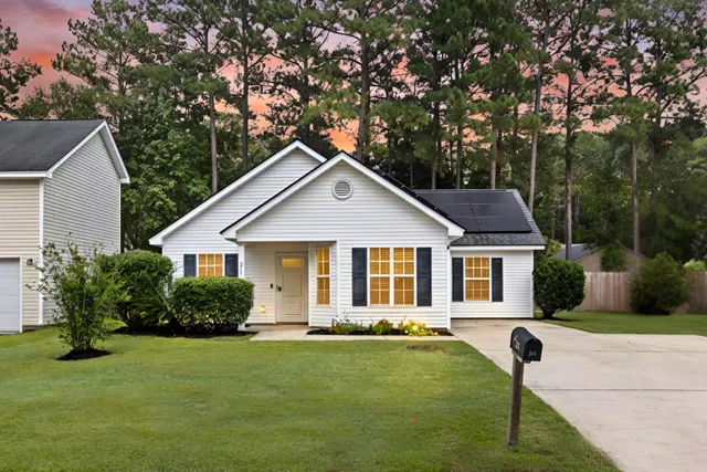 $286,500 | 211 Bainsbury Lane, Summerville, SC 29483