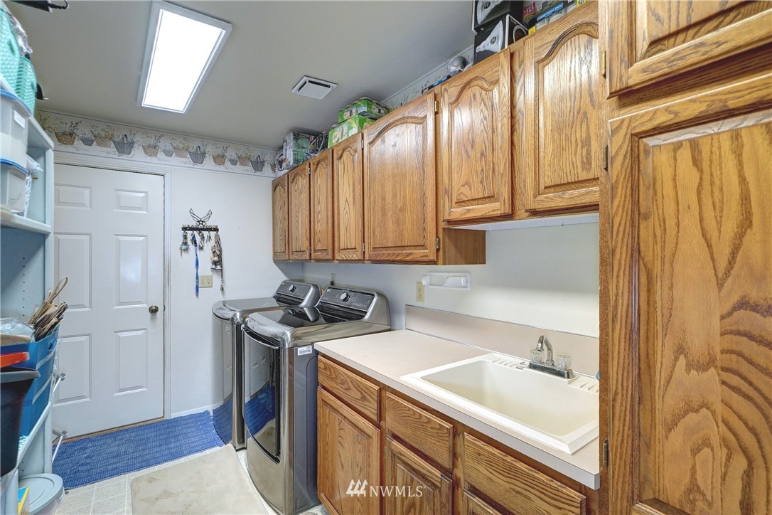 720 East Old Ranch Road Allyn, WA 98524 - Photo 18 of 36 Gallery Image 18
