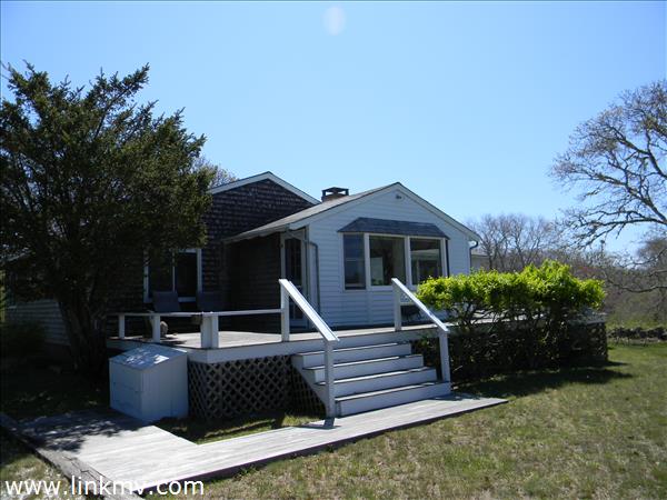 32 Abel's Neck Road Chilmark, MA 02535 - Photo 3 of 15 http://d1qzqeyxiitrap.cloudfront.net/photos/24840/600/10f7983c.jpg