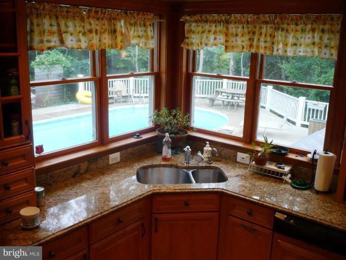 8529 Botha Road Warrenton, VA 20186 - Photo 8 of 30 Great proximity to pool