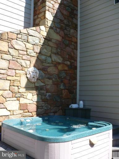 8529 Botha Road Warrenton, VA 20186 - Photo 9 of 30 Relax after work in the hot tub