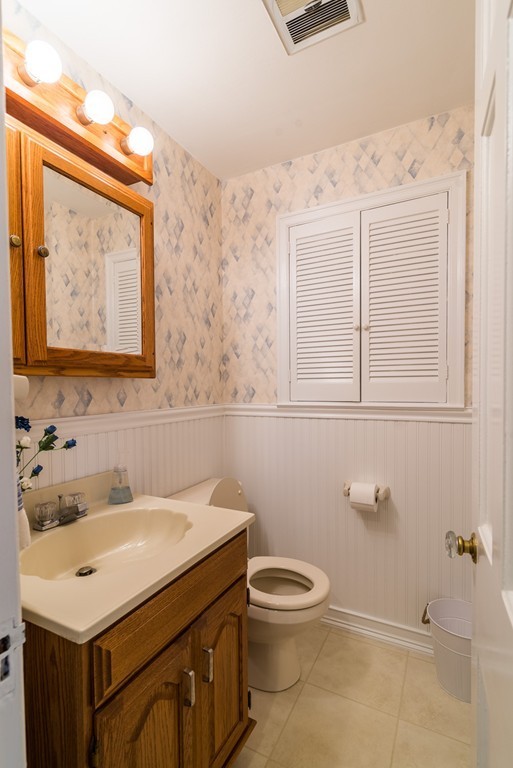 4 Stoneleigh Road Worcester, MA 01606 - Photo 19 of 27 Gallery Image 19