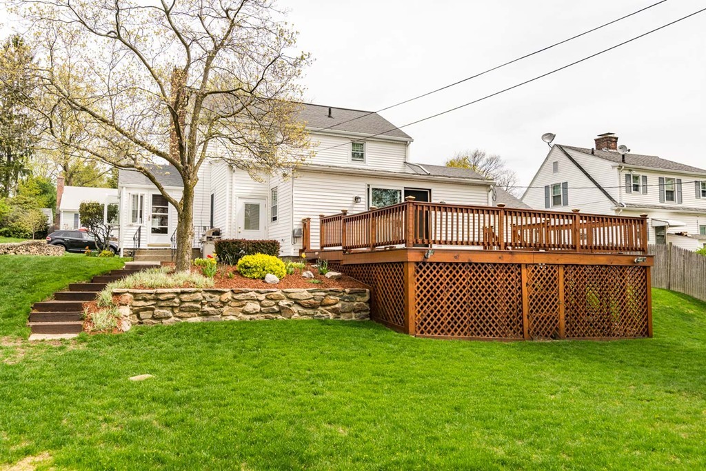 4 Stoneleigh Road Worcester, MA 01606 - Photo 5 of 27 Gallery Image 5