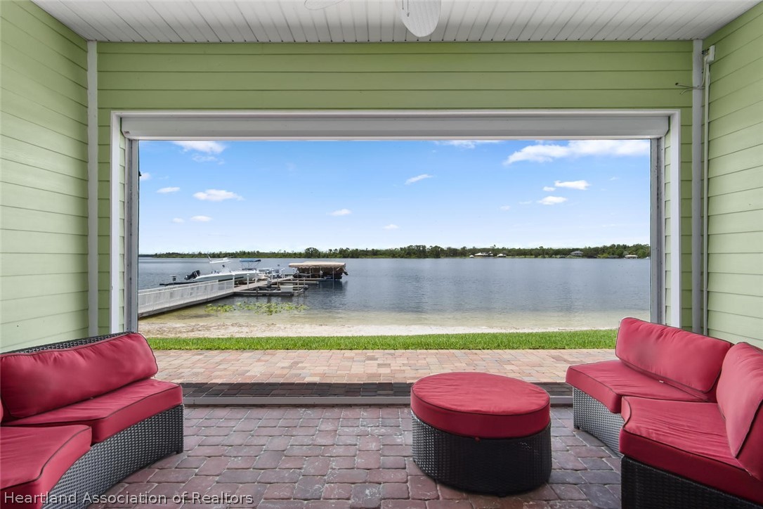 1116 Lake June Road Lake Placid, FL 33852 - Photo 8 of 31 Gallery Image 8