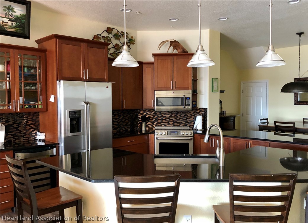 1116 Lake June Road Lake Placid, FL 33852 - Photo 9 of 31 Gallery Image 9