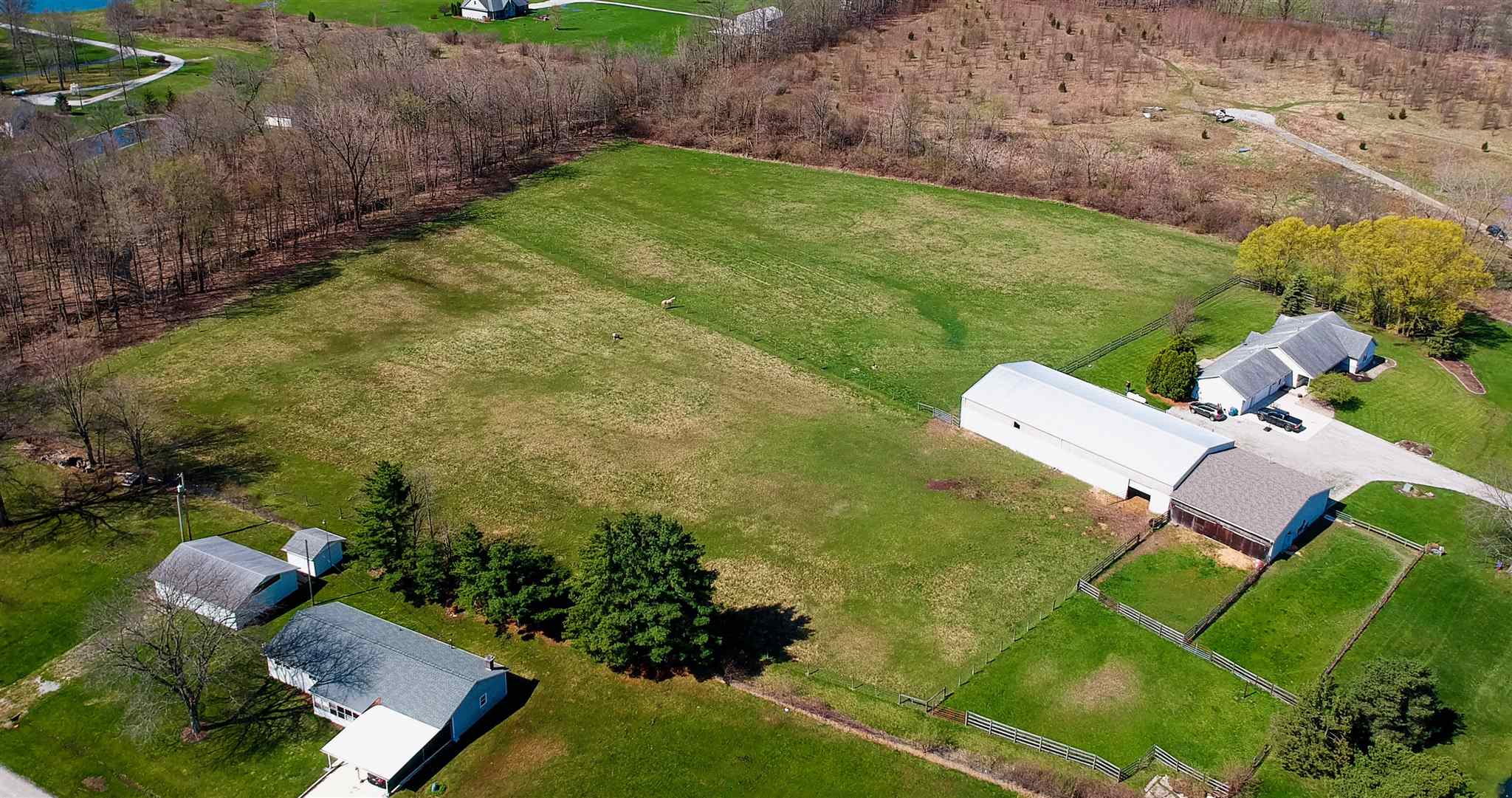 4524 Hursh Road Fort Wayne, IN 46845 - Photo 3 of 35 Gallery Image 3