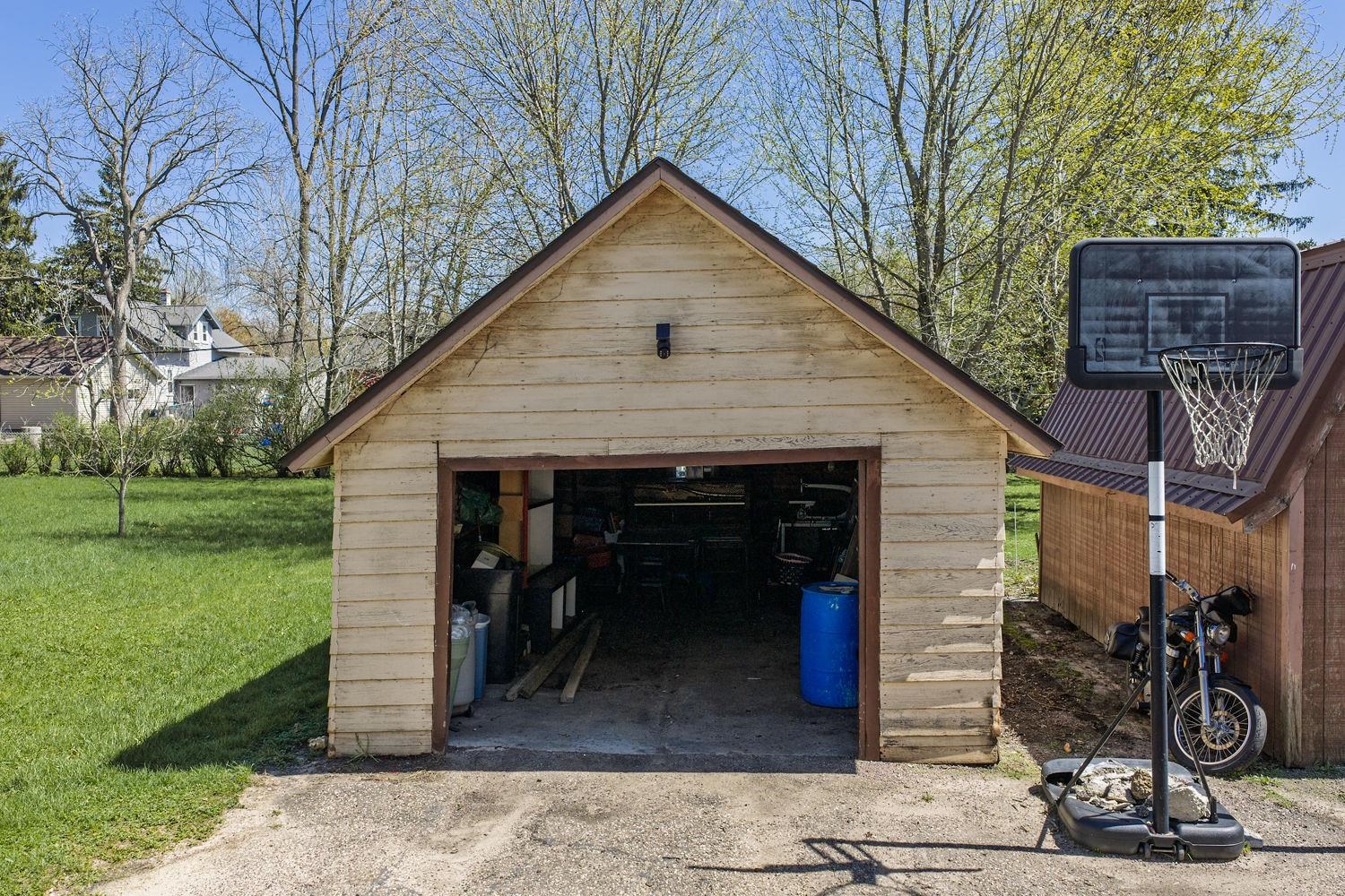 315 South Pine Street Reedsburg, WI 53959 - Photo 4 of 34