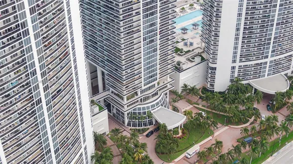 $6,500 | 1830 South Ocean Drive, Unit 3511, Hallandale Beach, FL 33009