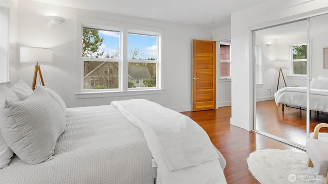 $1,187,000 | 2372 Douglas Drive Northeast, Bainbridge Island, WA 98110