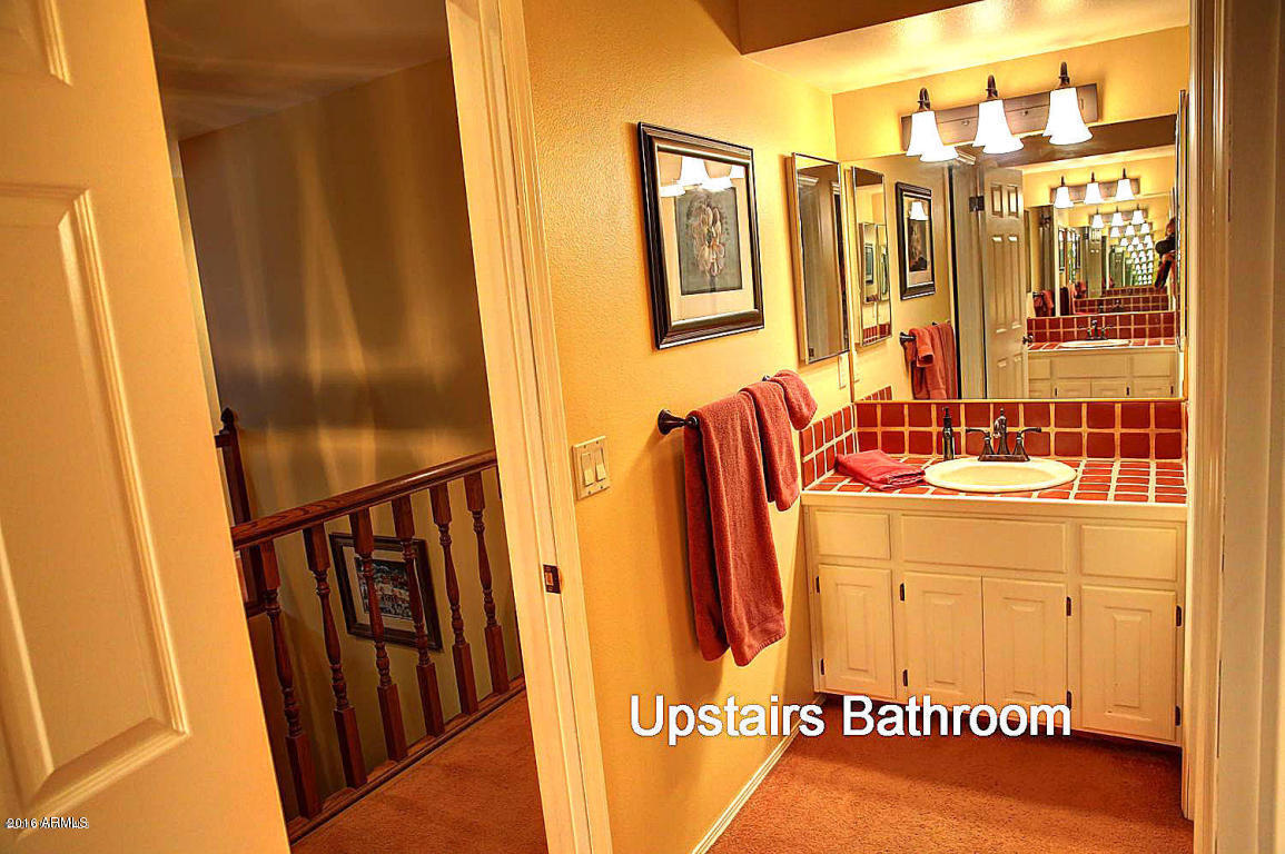 8290 North Roundtree Road Flagstaff, AZ 86001 - Photo 27 of 34 Upstairs Bathrooms