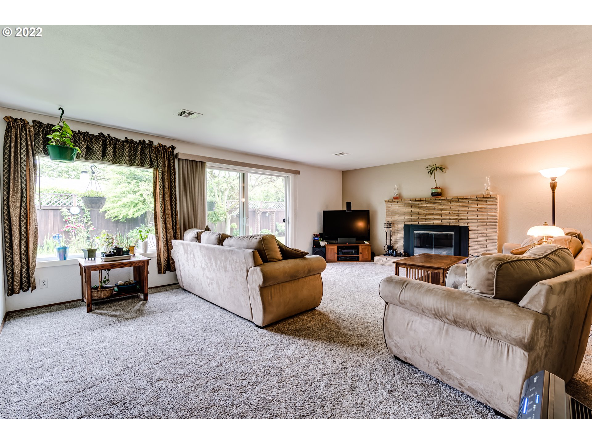 2748 Crocker Road Eugene, OR 97404 - Photo 11 of 27 Gallery Image 11