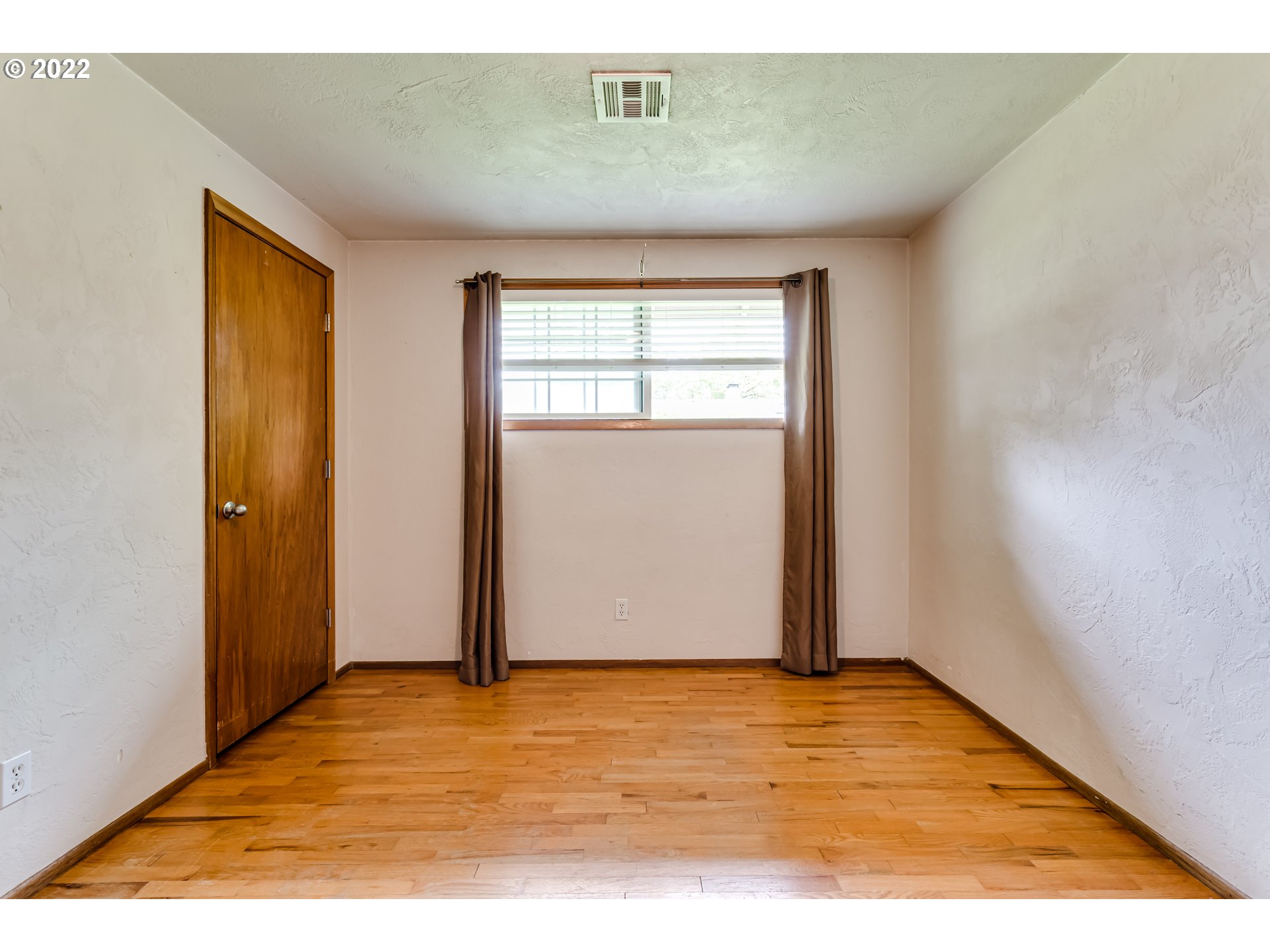 2748 Crocker Road Eugene, OR 97404 - Photo 22 of 27 Gallery Image 22