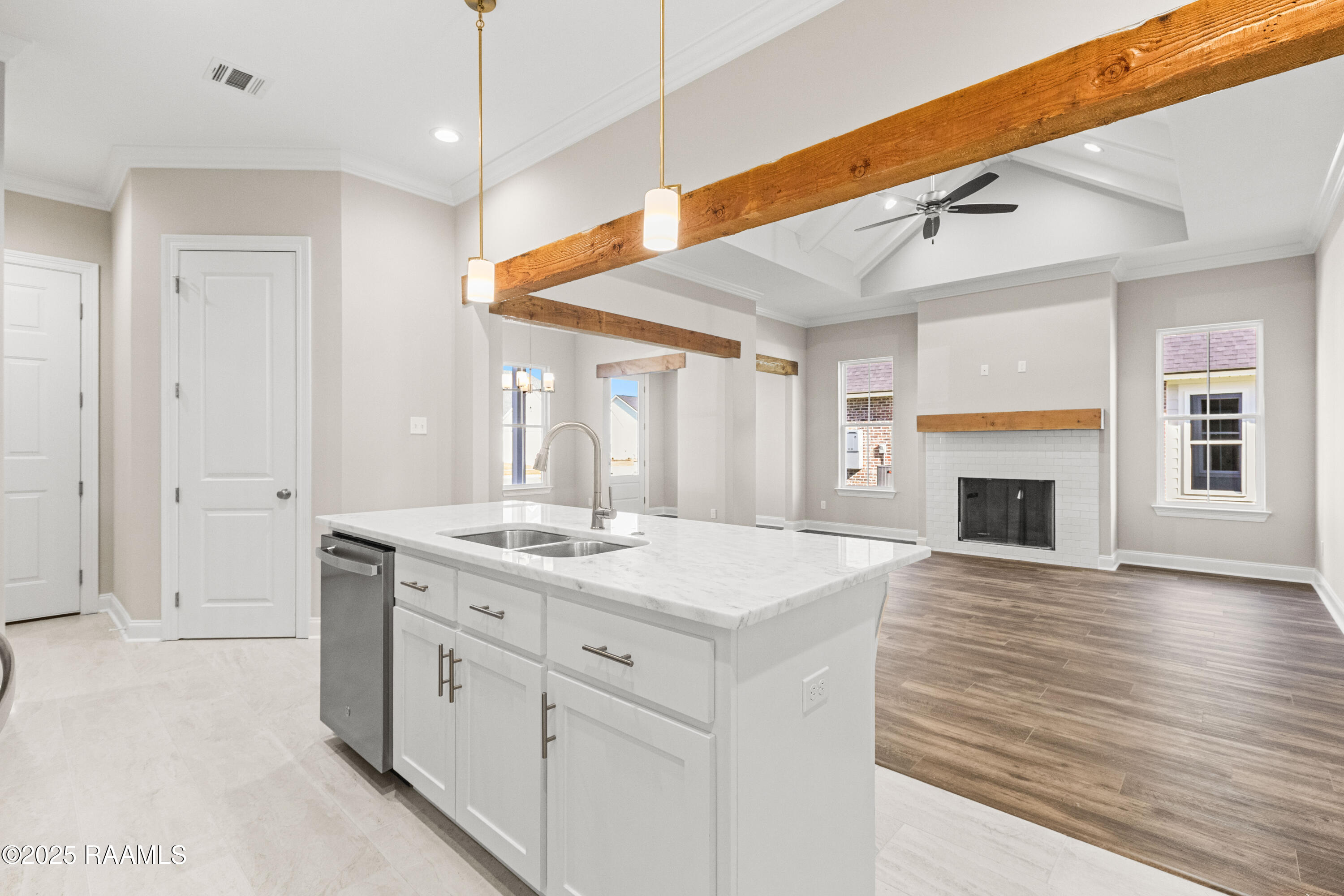 108 Lilian Lane Maurice, LA 70555 - Photo 18 of 42 108Lillian-51