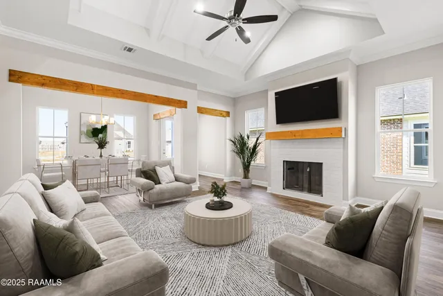 $304,500 | 108 Lilian Lane, Maurice, LA 70555