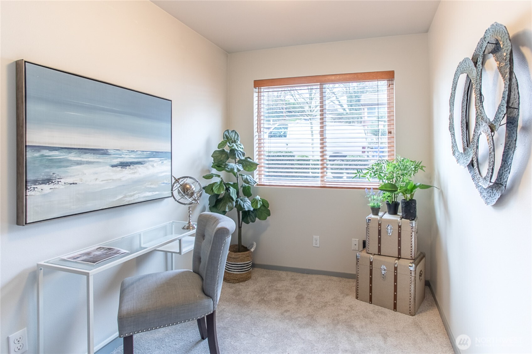 1465 South Columbian Way Seattle, WA 98144 - Photo 32 of 35 a dining room with furniture and a potted plant
