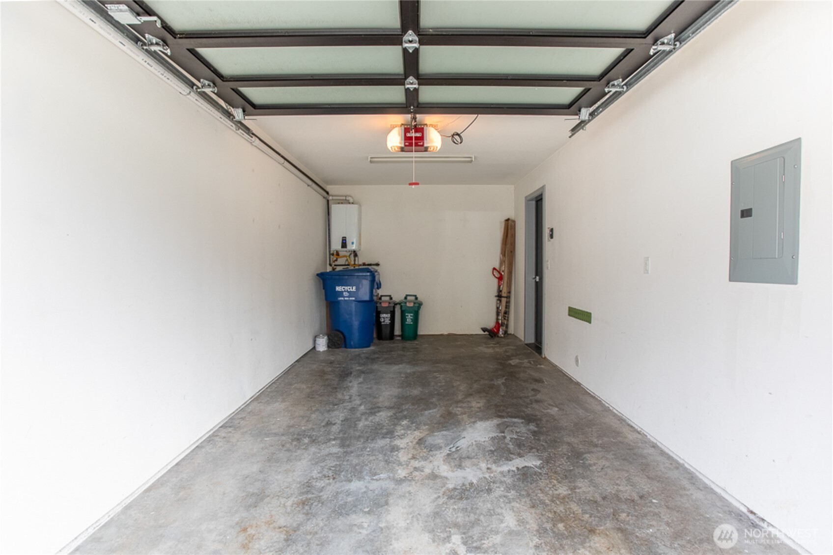 1465 South Columbian Way Seattle, WA 98144 - Photo 34 of 35 a view of an empty room