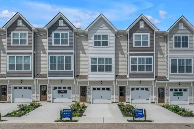 $252,990 | 1305 Taylor Circle, Chapel Hill, TN 37034