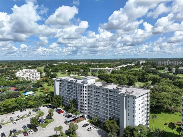 a picture of city view