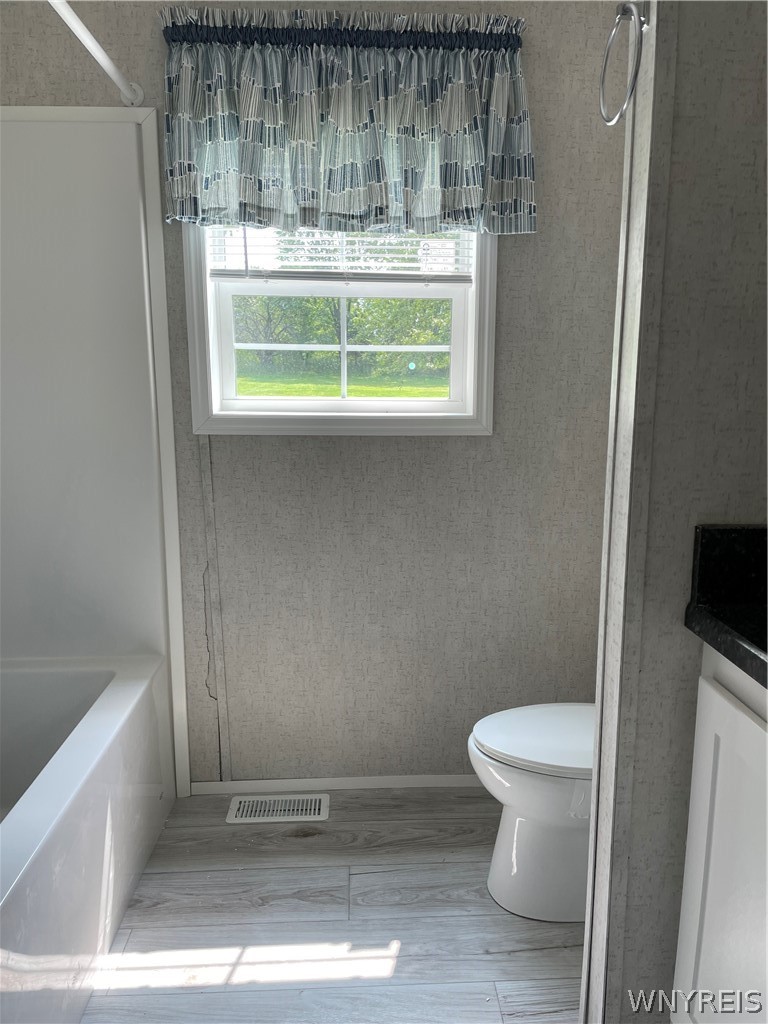 6070 Michigan Road Arcade, NY 14009 - Photo 16 of 16 Main Bath Tub/shower