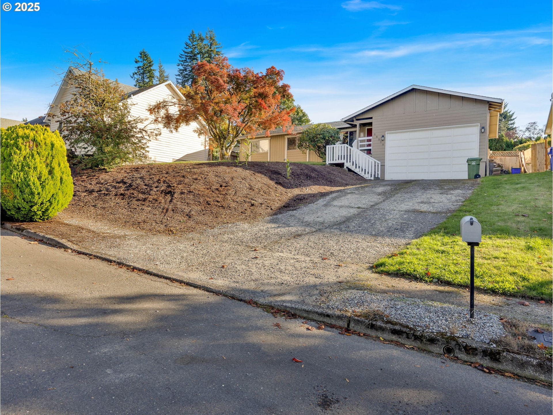 38510 Bickford Street Sandy, OR 97055 - Photo 2 of 33