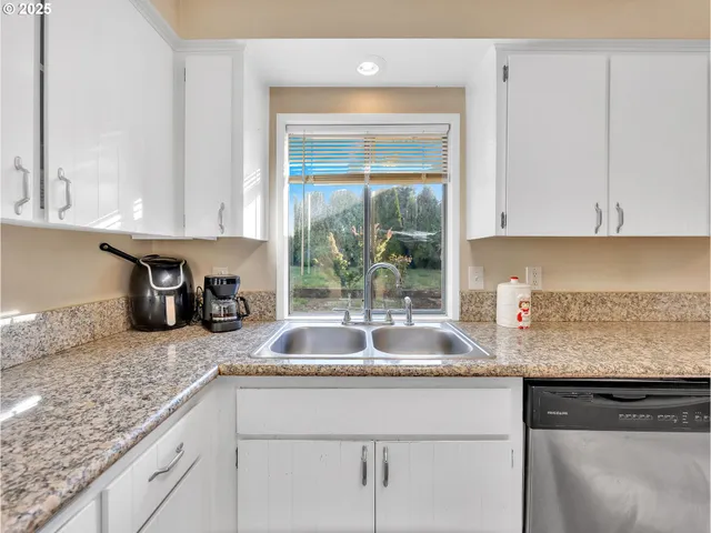 $455,000 | 38510 Bickford Street, Sandy, OR 97055