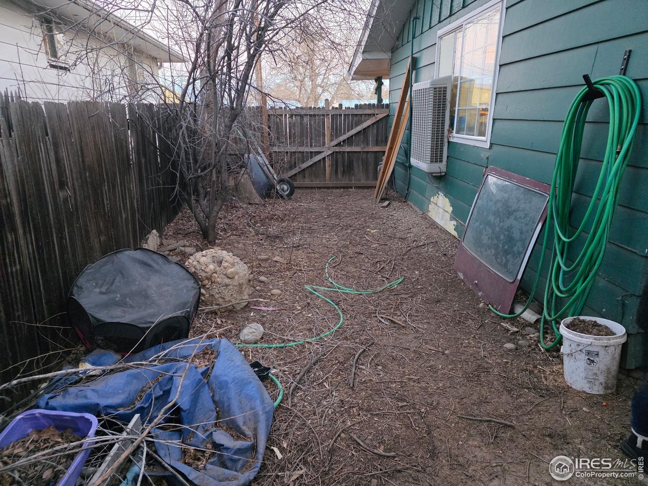 4355 Parfet Street Wheat Ridge, CO 80033 - Photo 18 of 40 a view of an outdoor sitting area