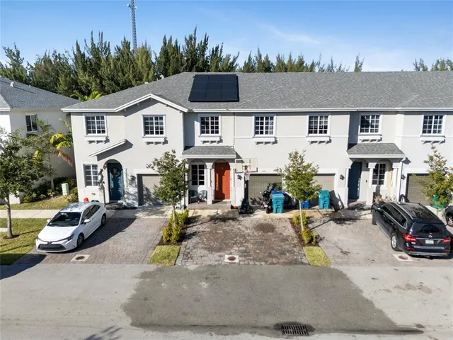 $470,000 | 1061 Northwest 208th Terrace, Miami, FL 33169