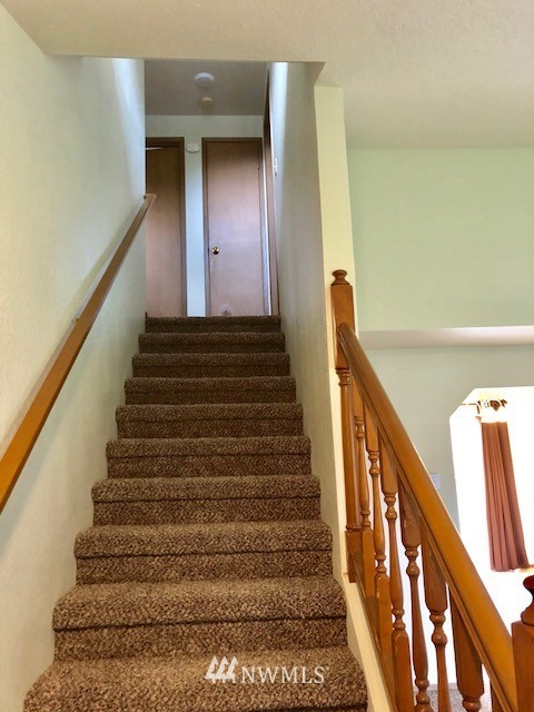 4403 Petersville Road Northeast Bremerton, WA 98310 - Photo 2 of 19 Gallery Image 2
