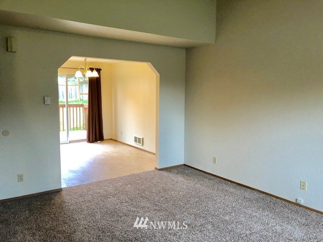 4403 Petersville Road Northeast Bremerton, WA 98310 - Photo 4 of 19 Gallery Image 4