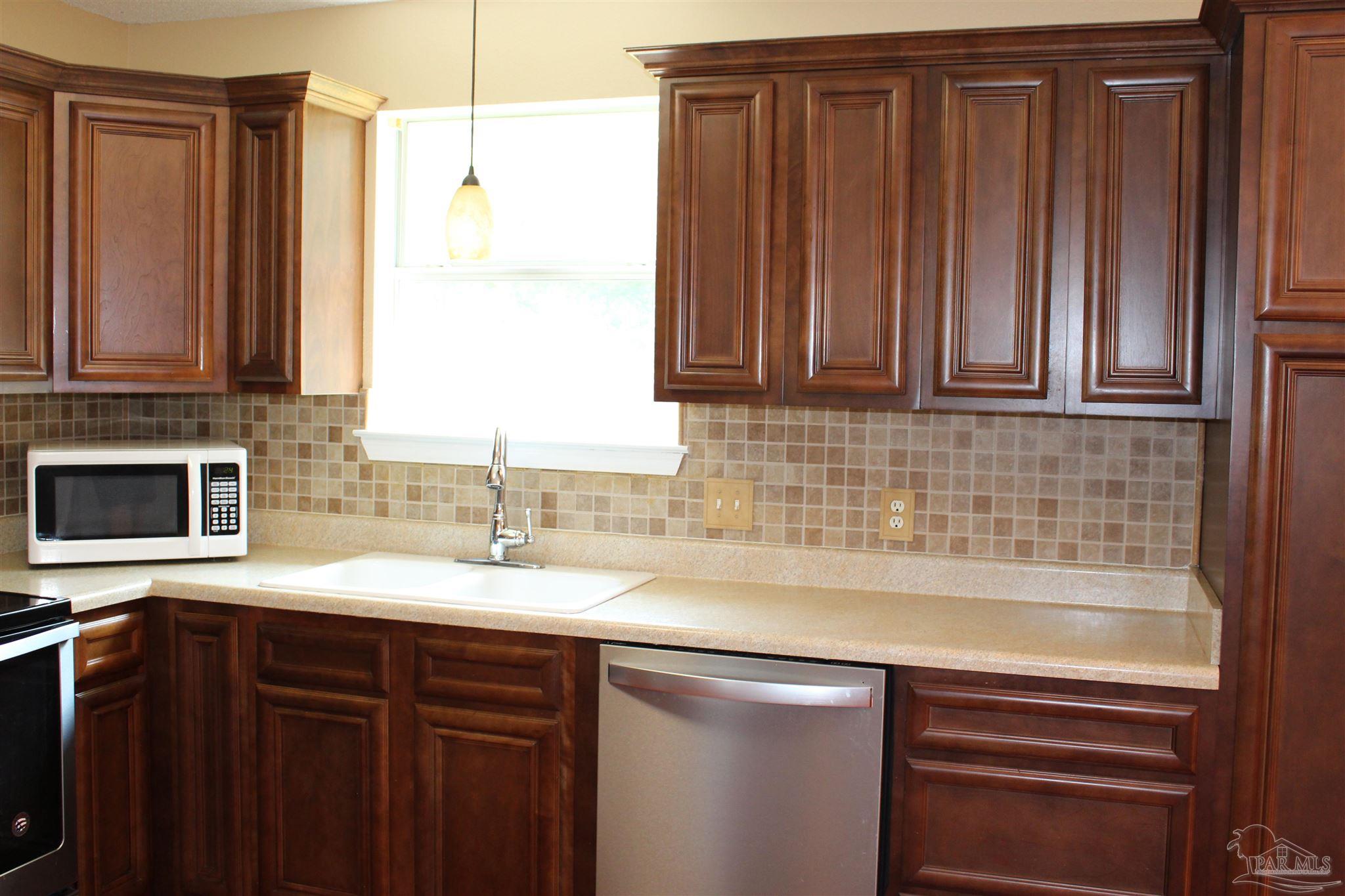 2129 Dog Track Road Pensacola, FL 32506 - Photo 5 of 16