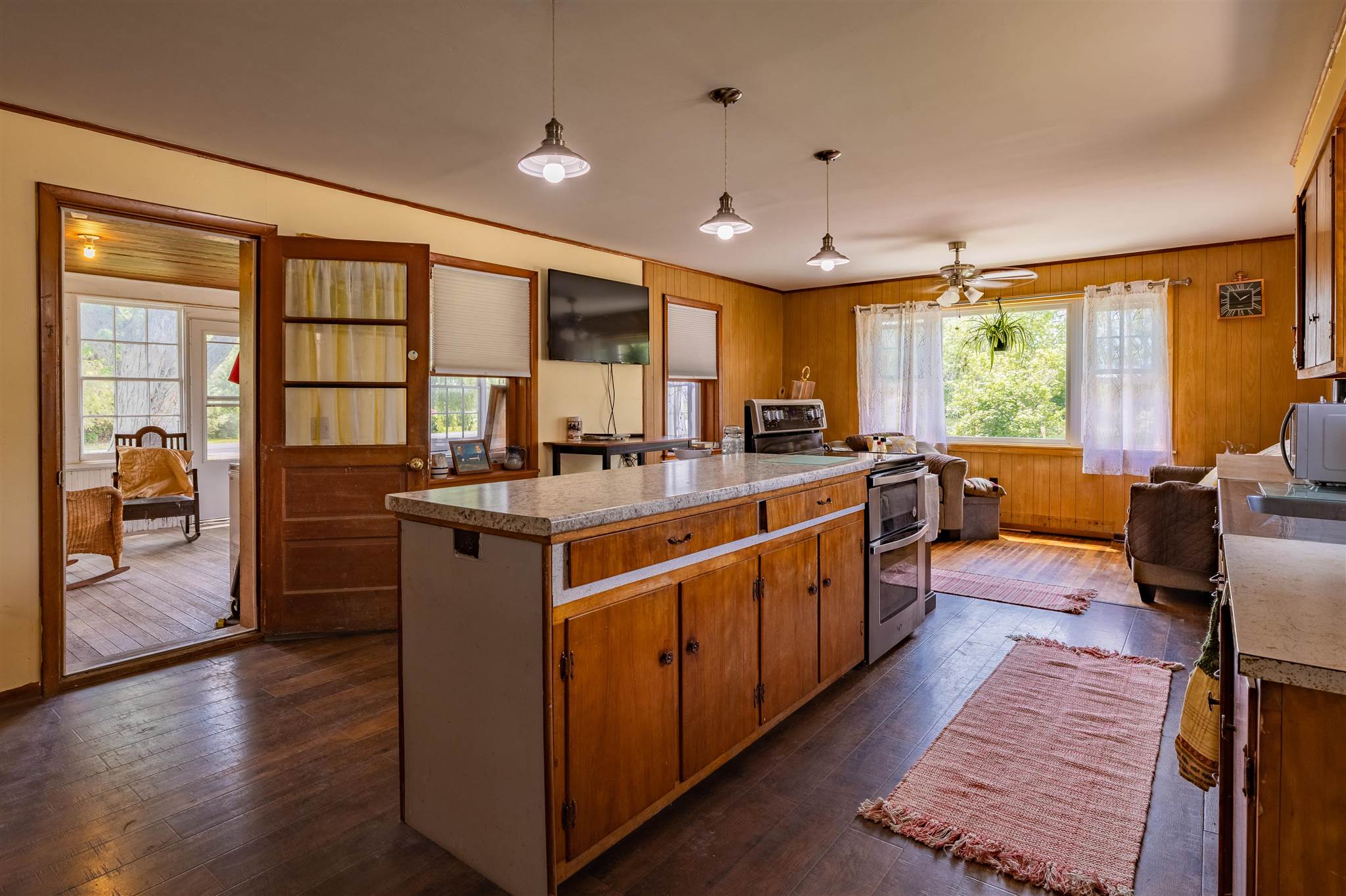 1324 Ferry Road Charlotte, VT 05445 - Photo 21 of 39 Gallery Image 21