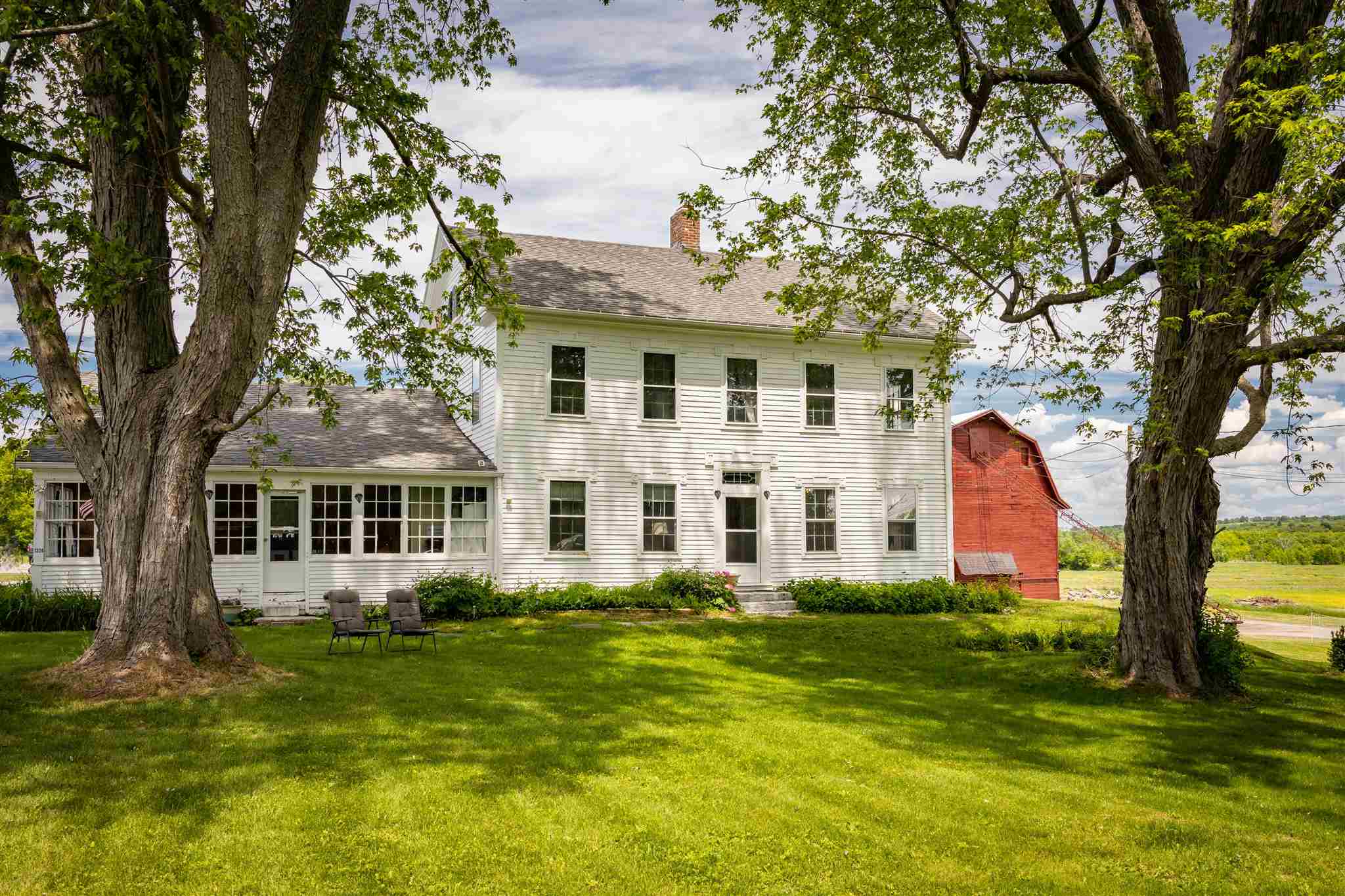1324 Ferry Road Charlotte, VT 05445 - Photo 4 of 39 Gallery Image 4