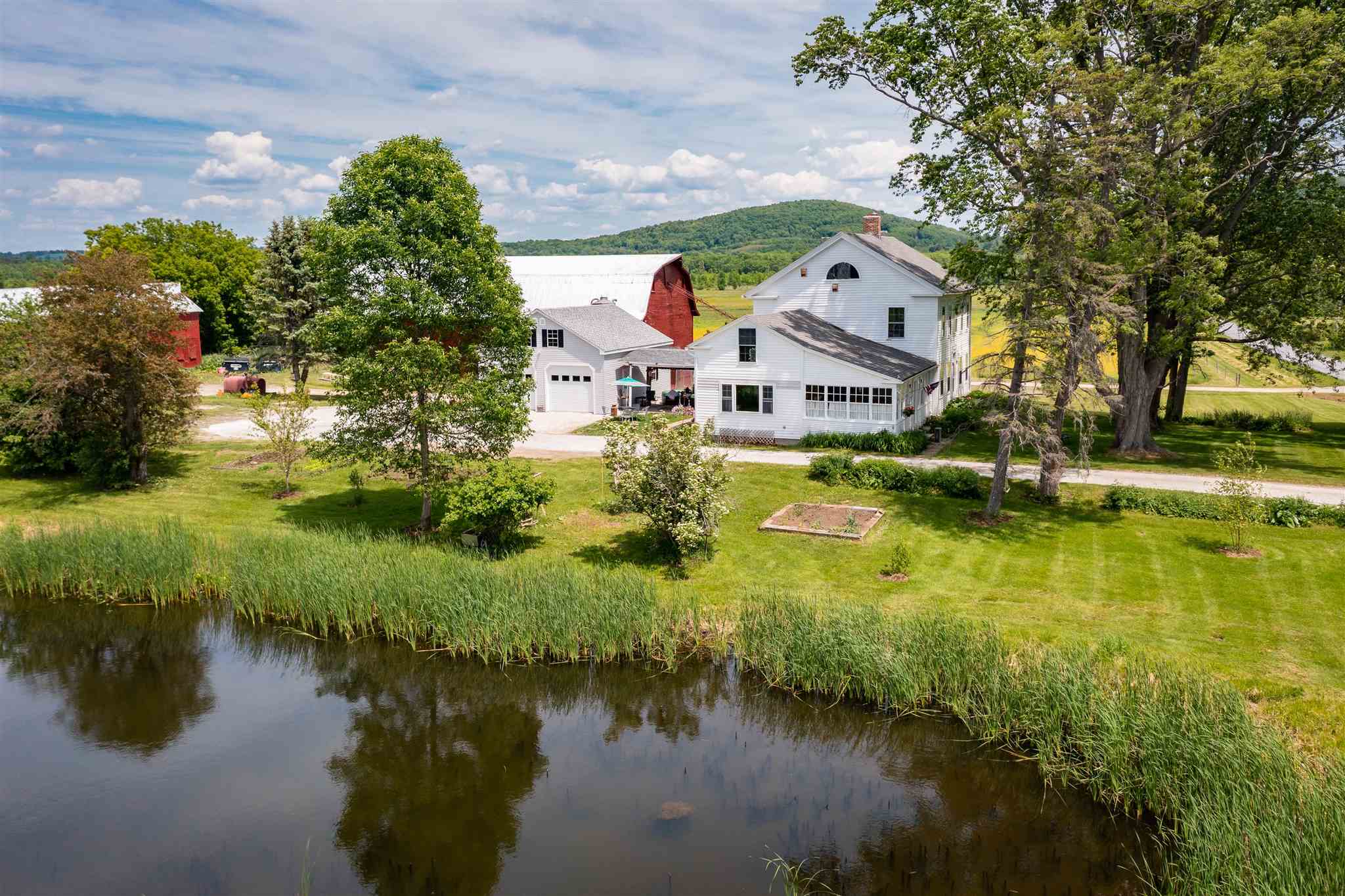 1324 Ferry Road Charlotte, VT 05445 - Photo 5 of 39 Gallery Image 5