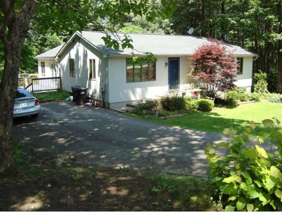 25 Hawkview Road Hudson, NH 03051 - Photo 1 of 1