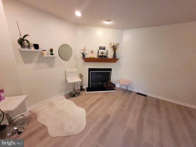 $475,000 | 426 Heatherwood Drive, Media, PA 19063