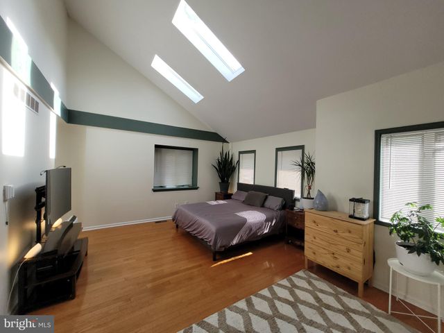 $475,000 | 426 Heatherwood Drive, Media, PA 19063