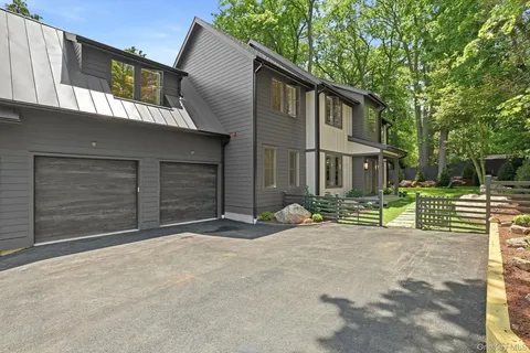 $3,395,000 | 83 Orchard Avenue, Rye, NY 10580