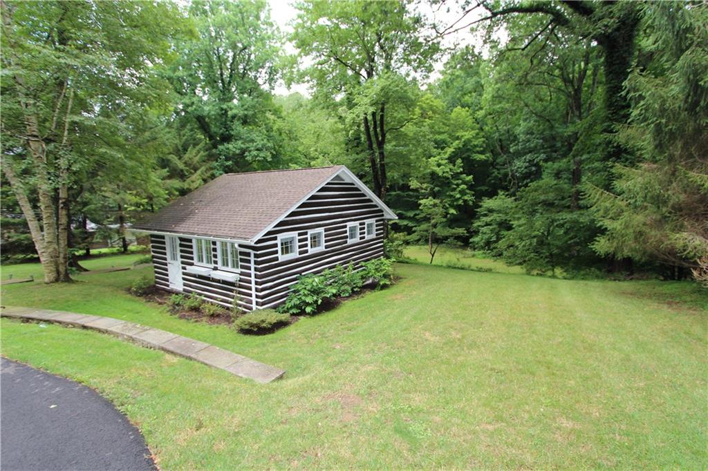 281 Orme Road Ligonier, PA 15658 - Photo 3 of 25