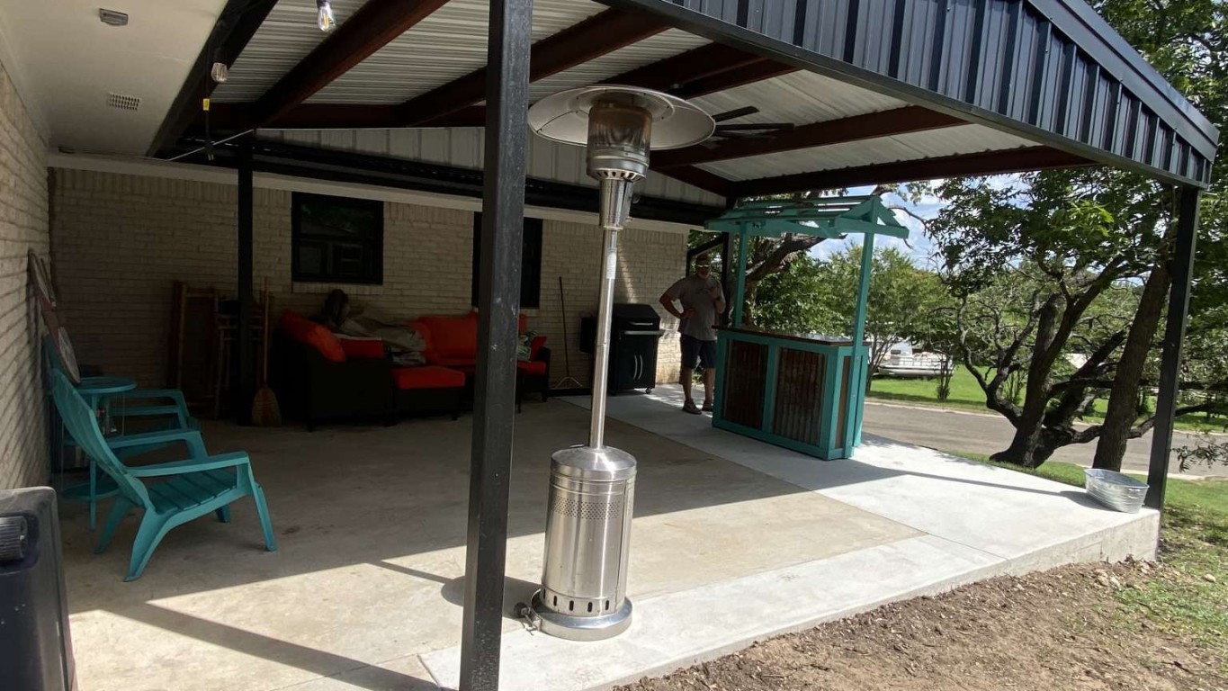 1202 Nix Road Lampasas, TX 76550 - Photo 16 of 20 View of patio featuring a grill and ceiling fan