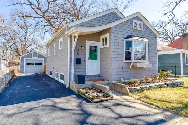 $289,800 | 367 North Lake Street, Grayslake, IL 60030
