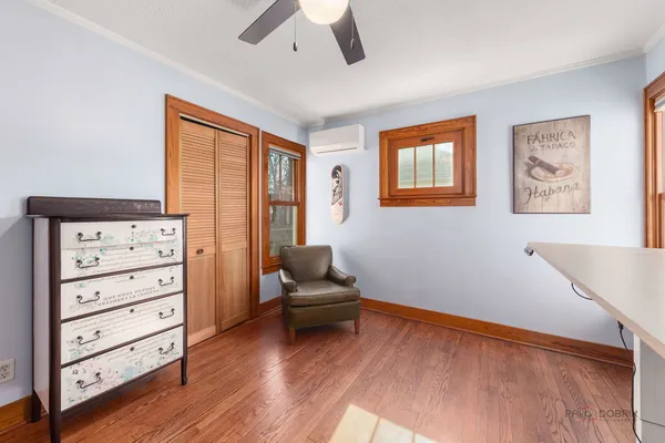 $289,800 | 367 North Lake Street, Grayslake, IL 60030