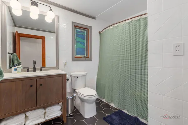 $289,800 | 367 North Lake Street, Grayslake, IL 60030