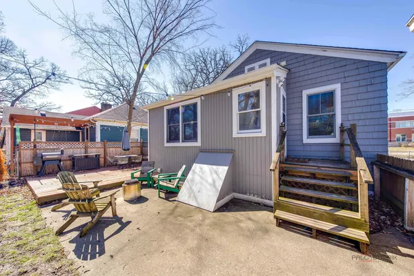 $289,800 | 367 North Lake Street, Grayslake, IL 60030