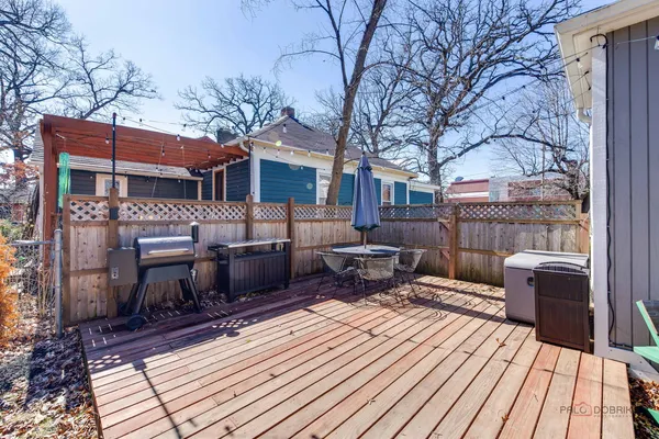 $289,800 | 367 North Lake Street, Grayslake, IL 60030